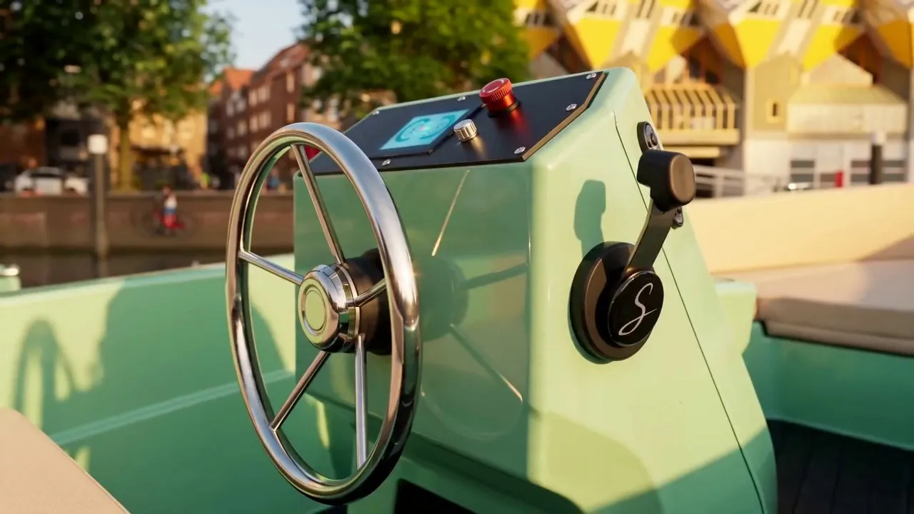 Close-up van het dashboard van de elektrische Santos-sloep: stuurwiel, display en gashendel.
